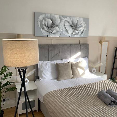 Modern Townhouse-Free Parking-Games Room-Fast W-Ifi Manchester Ngoại thất bức ảnh